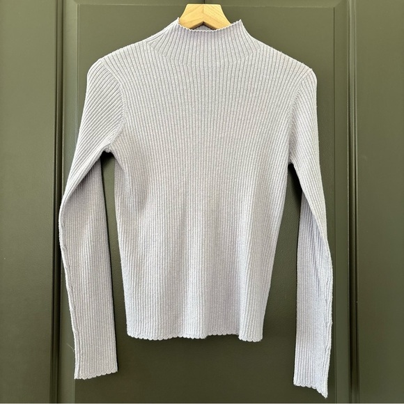 Uniqlo Ribbed Glitter High Neck LongSleeve T-Shirt Lavender Scalloped Size Small - Picture 4 of 8